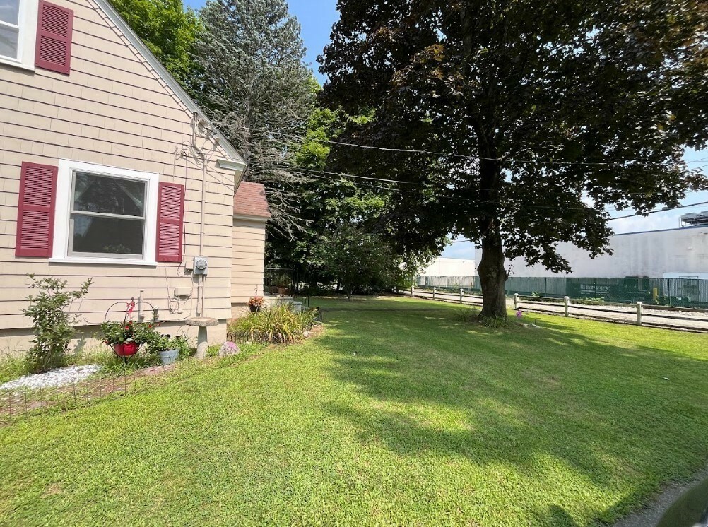 Property Photo:  18 Arnold  MA 01607 