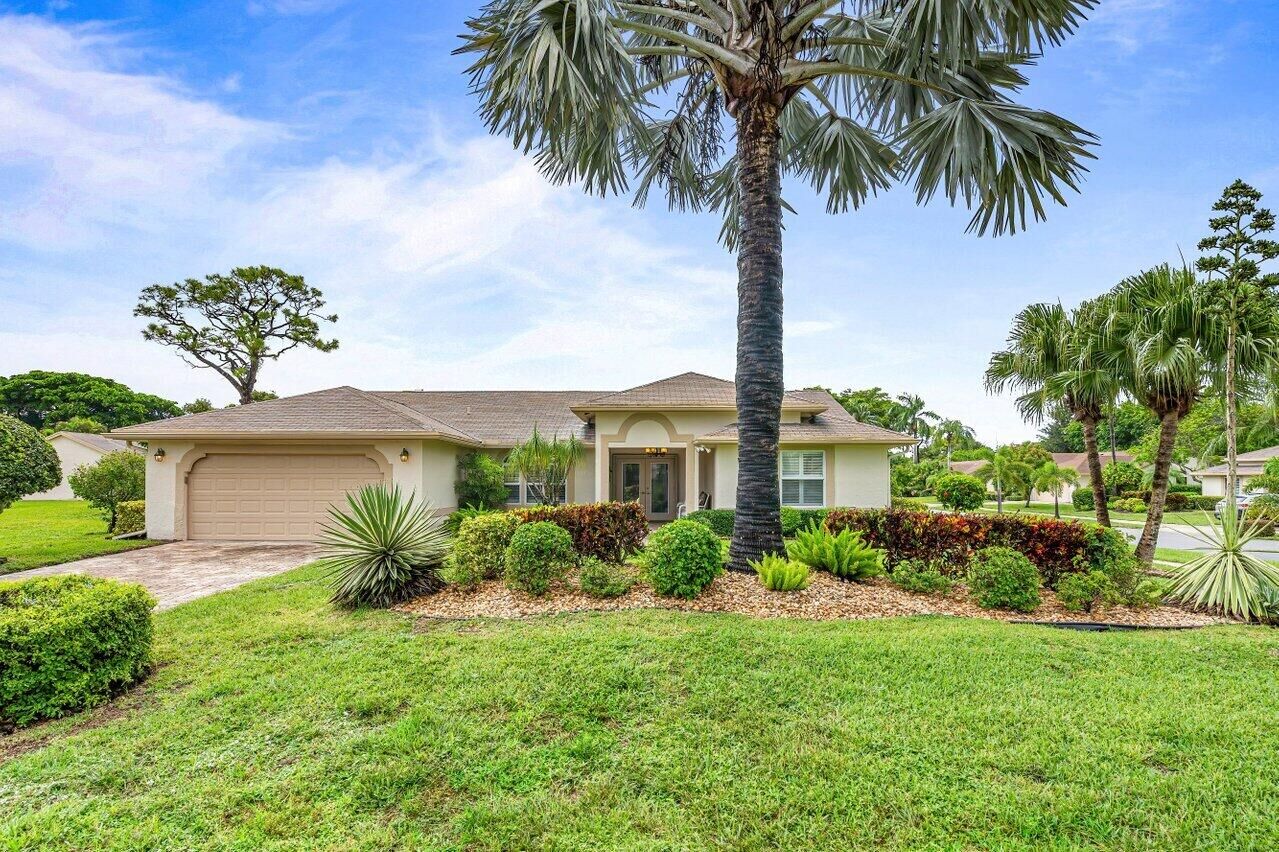 Property Photo:  2680 Riviera Drive  FL 33445 