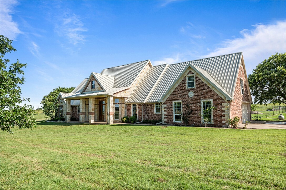 Property Photo: 16355 N Hwy 6 Highway TX 76689