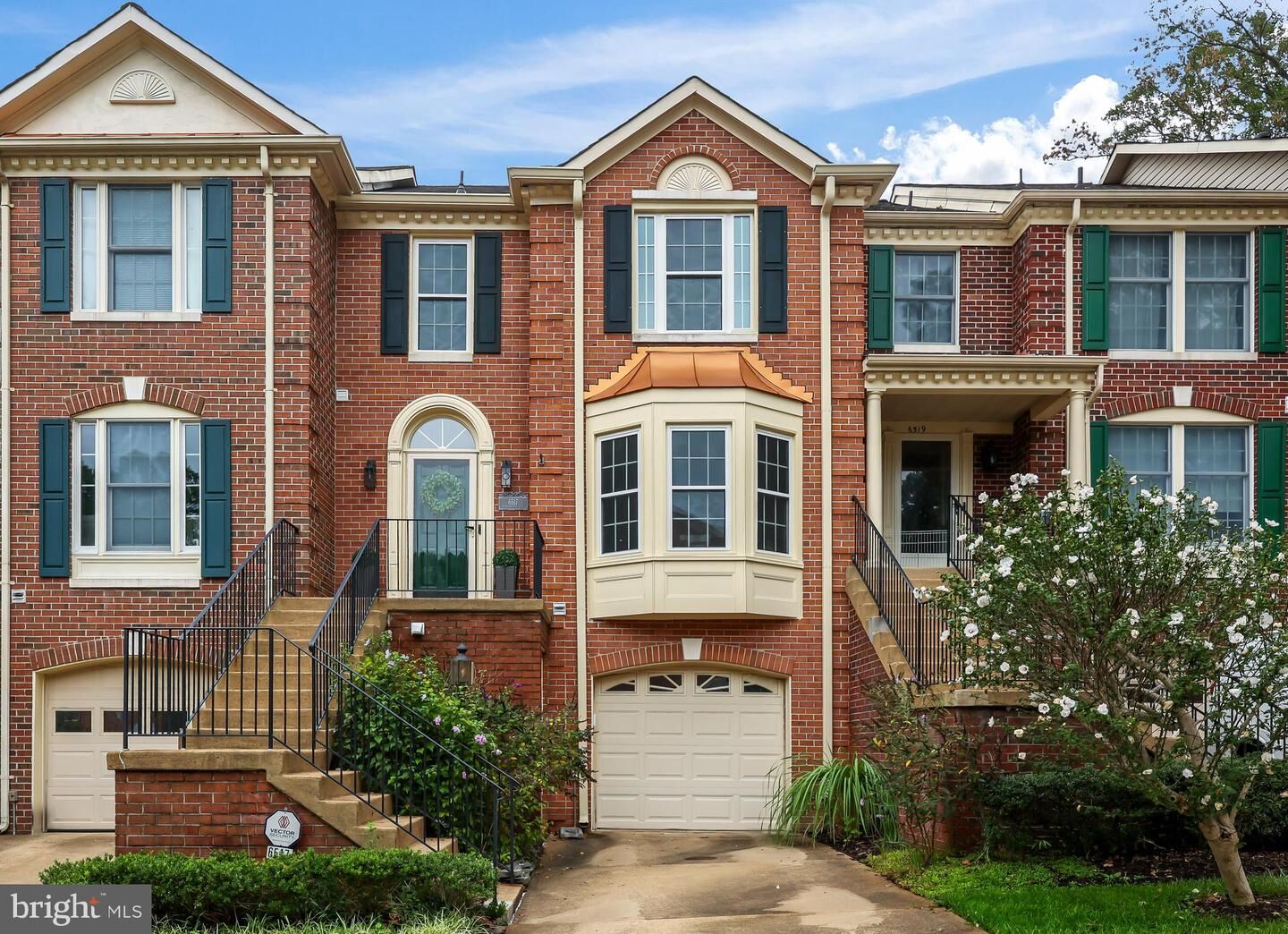Property Photo:  6517 Hubbardton Way  VA 22150 