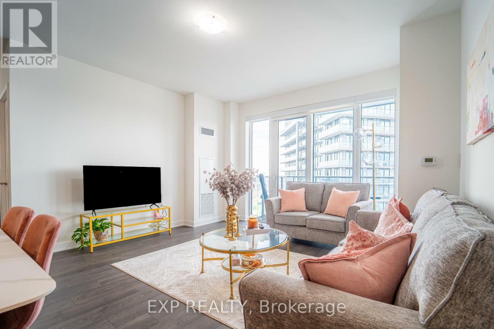 Property Photo:  4675 Metcalfe Avenue 1807  ON L5M 0Z7 