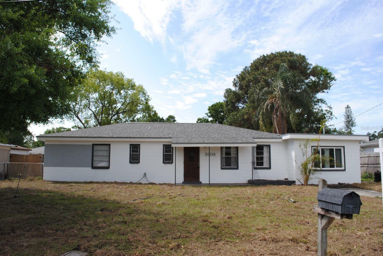 Property Photo:  3908 W Wallace Avenue  FL 33611 