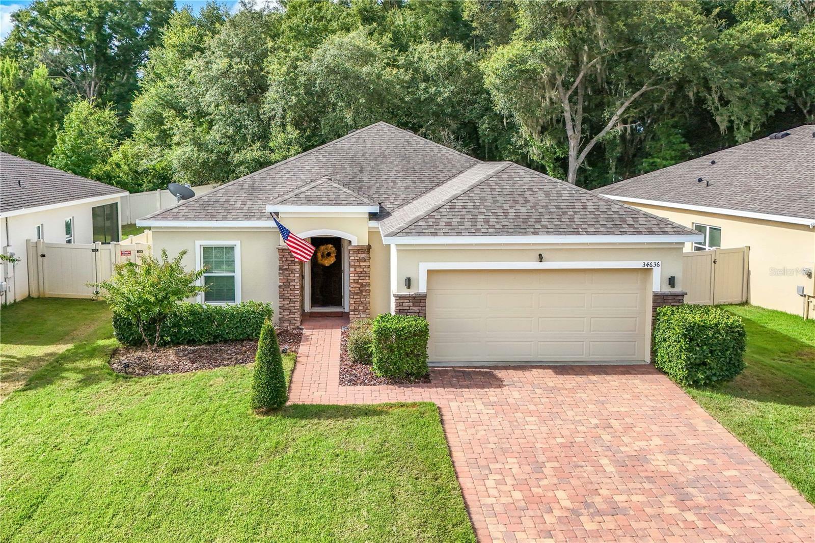 Property Photo:  34636 Salerno Circle  FL 32776 