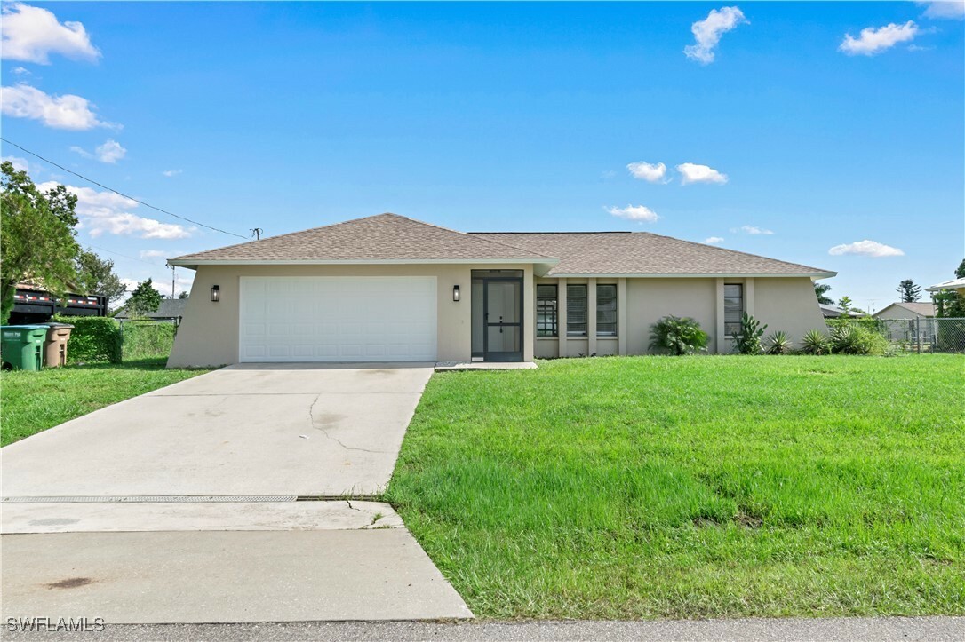 Property Photo:  1420 SE 11th Street  FL 33990 