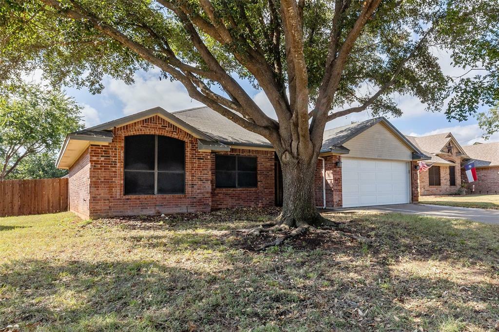 Property Photo:  1507 Sunflower Lane  TX 76048 