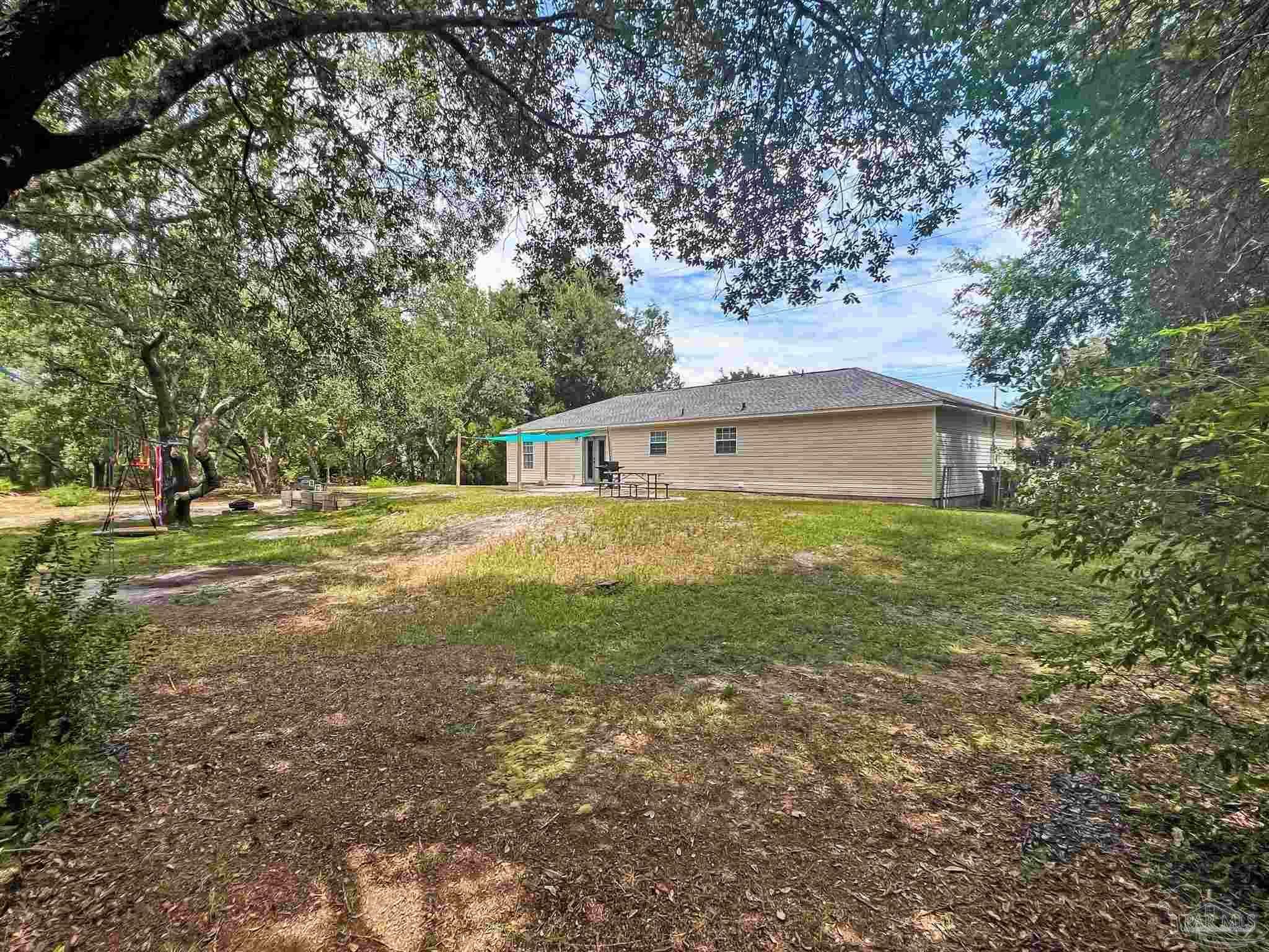 Property Photo:  2601 Edgewood Dr  FL 32566 