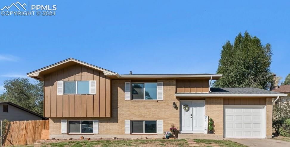 Property Photo: 516 Rowe Lane CO 80911