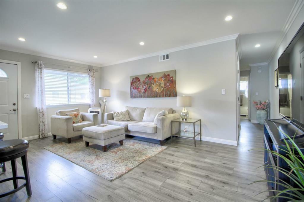 Property Photo:  798 Blossom Hill Road 4  CA 95123 