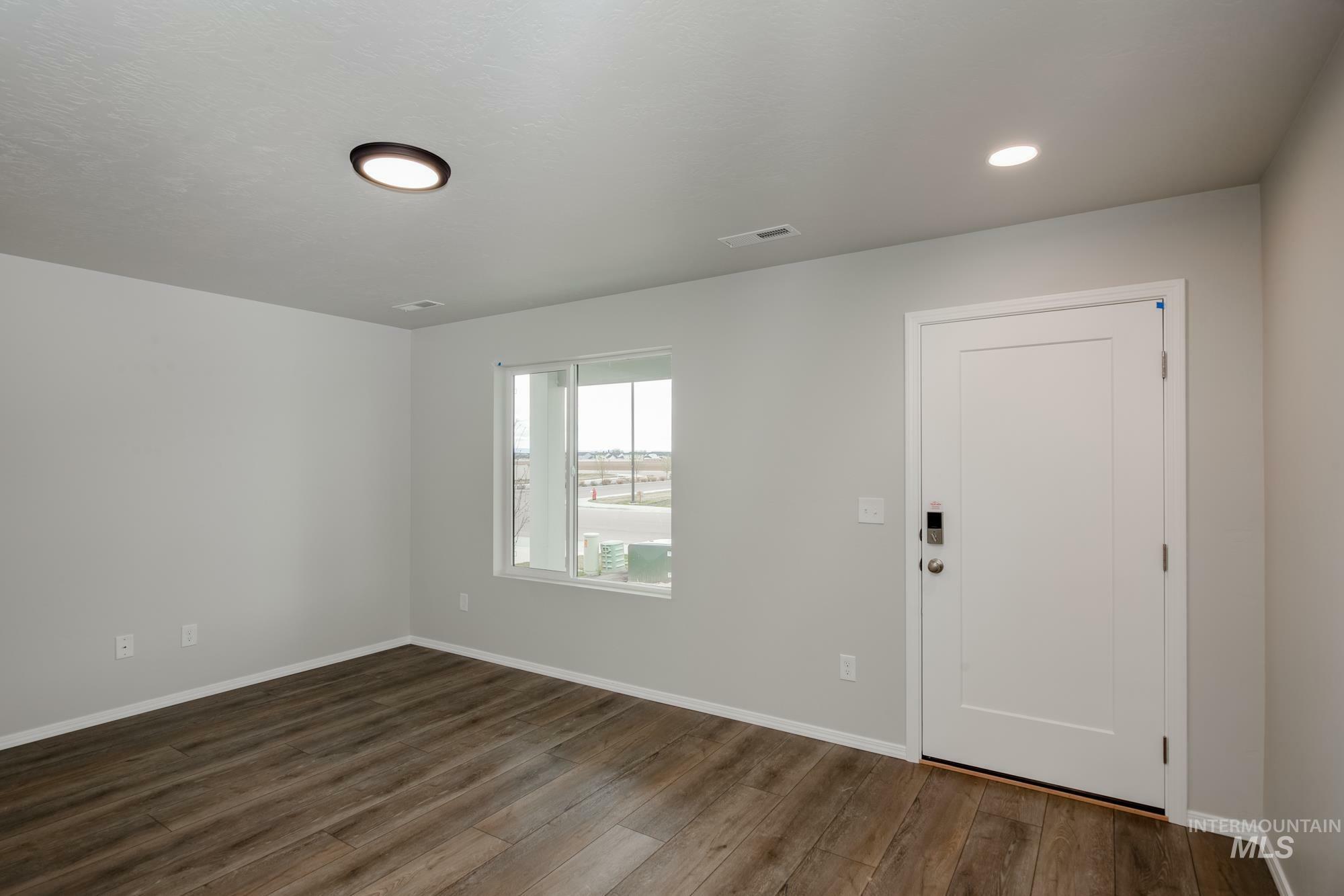 Property Photo:  1089 Quartzite Ave  ID 83644 