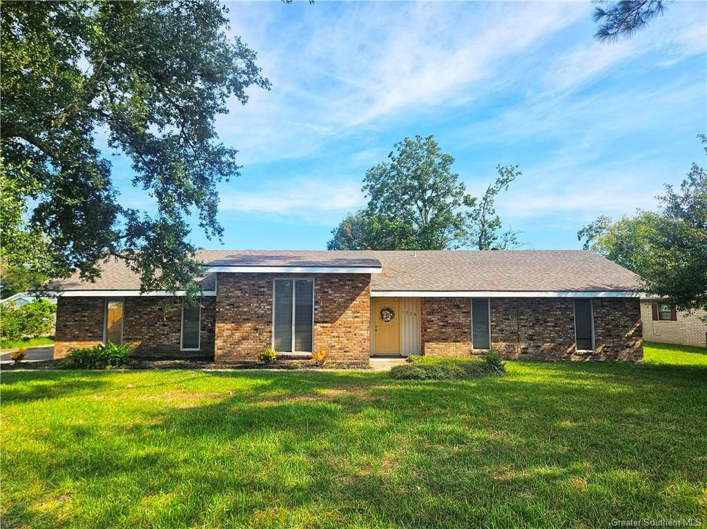 Property Photo:  1524 N Greenfield Circle  LA 70605 