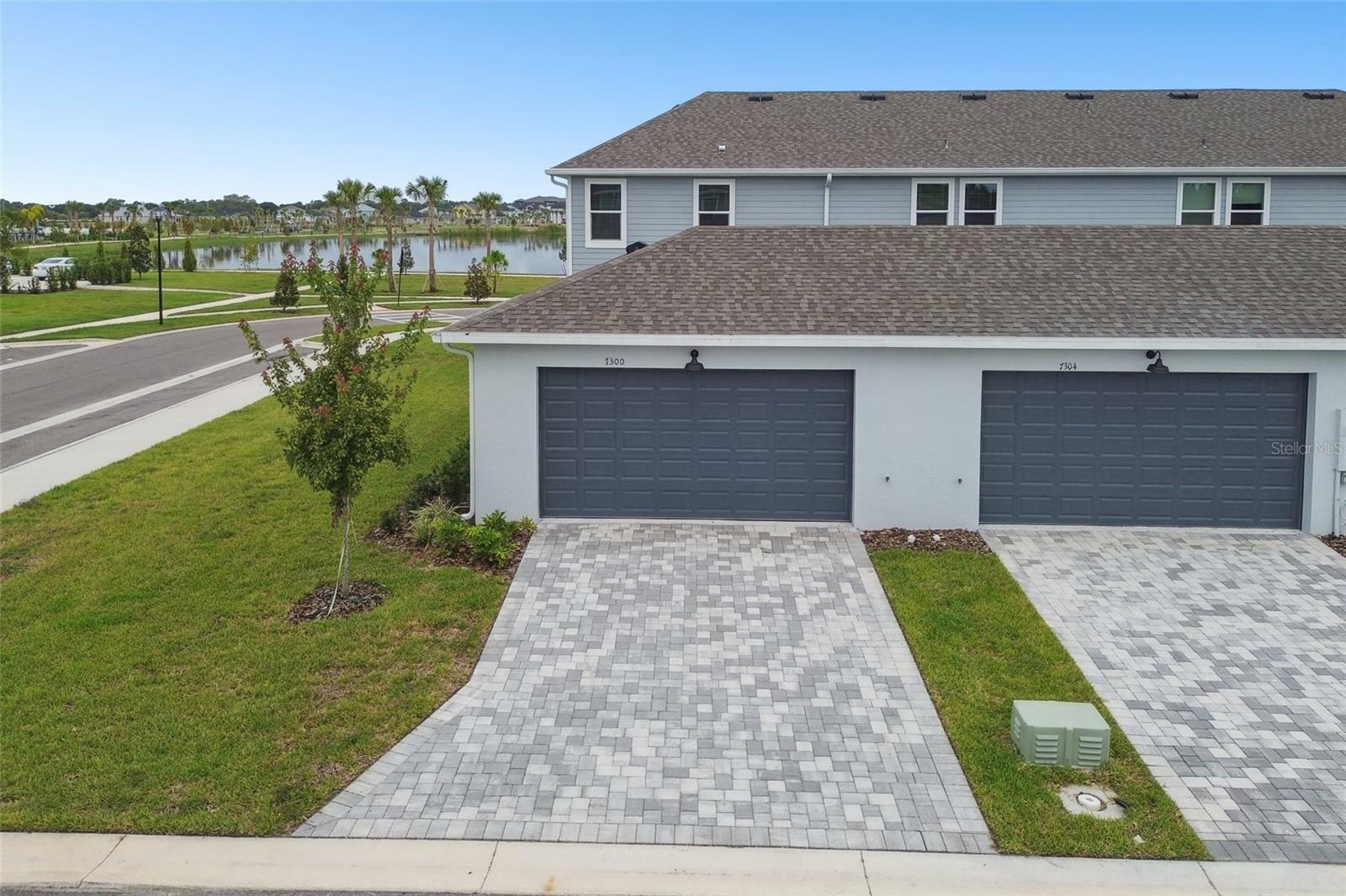 Property Photo:  7300 Portlight Lane  FL 34240 