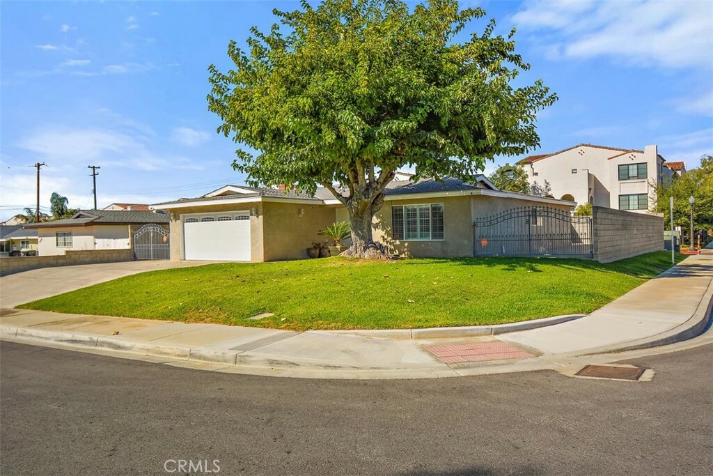 Property Photo:  9014 Lindero Avenue  CA 91763 