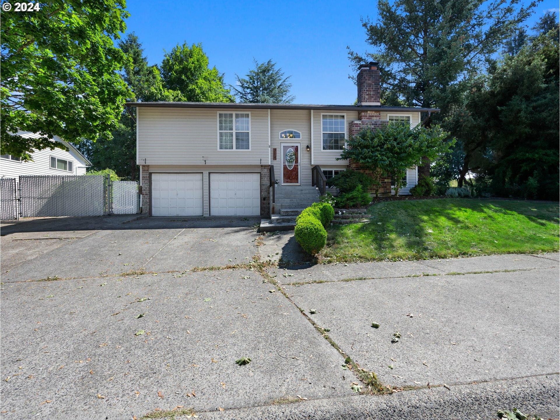 714 SE 40th St  Troutdale OR 97060 photo