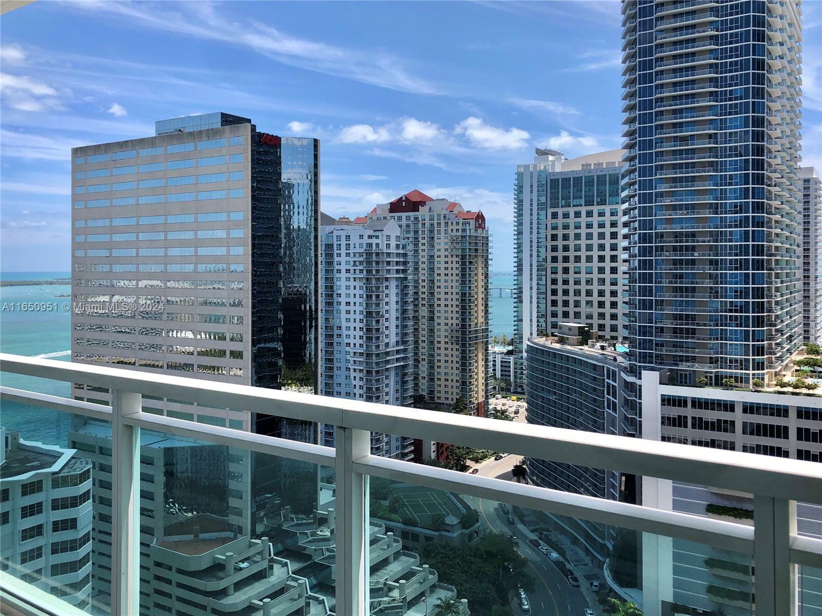 Property Photo:  950 Brickell Bay Dr 1708  FL 33131 