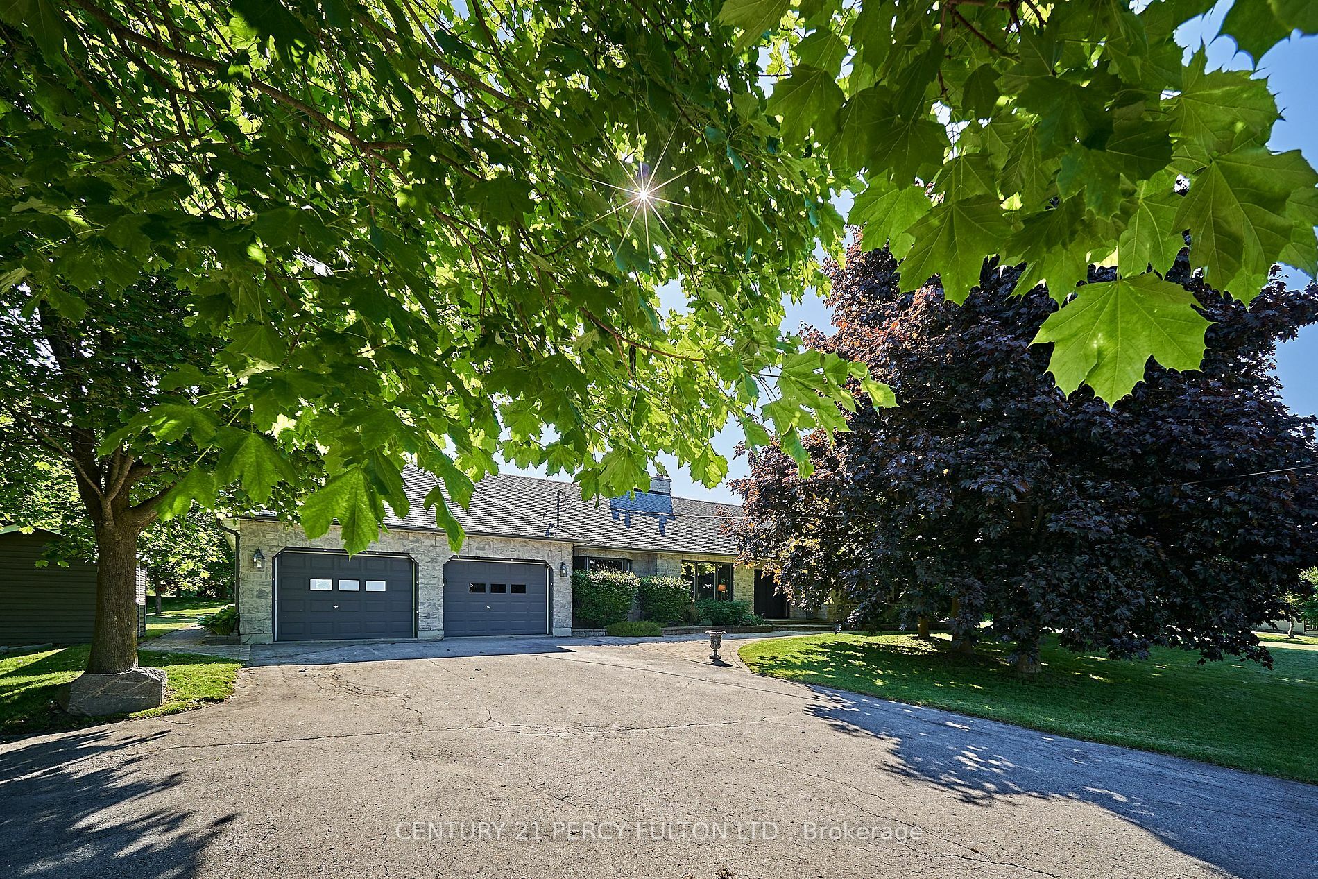 Photo de la propriété:  7595 Duffs Rd  ON L1M 1Z8 