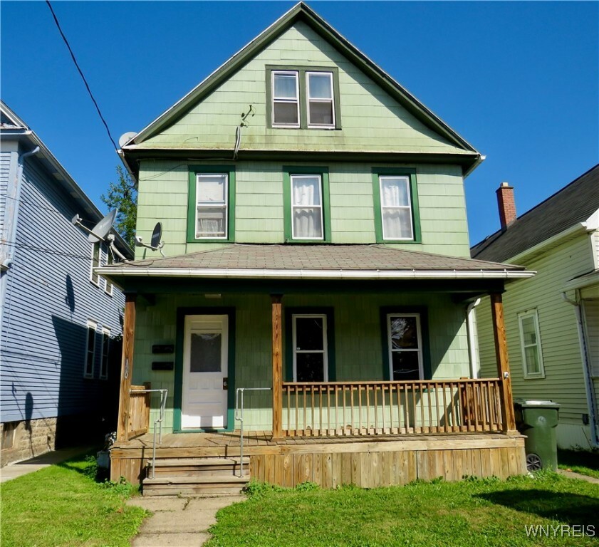 Property Photo:  120 Center Avenue  NY 14120 