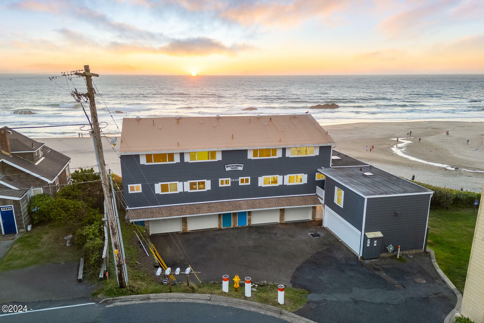 3929 NW Jetty Avenue 3  Lincoln City OR 97367 photo