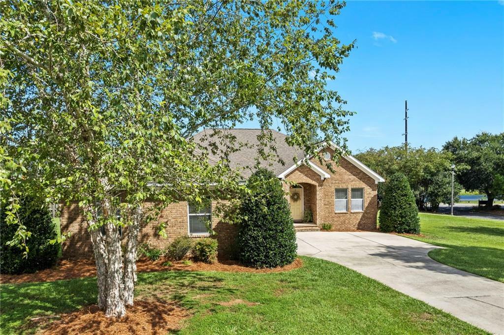 Property Photo:  134 Hawthorne Circle  AL 36532 