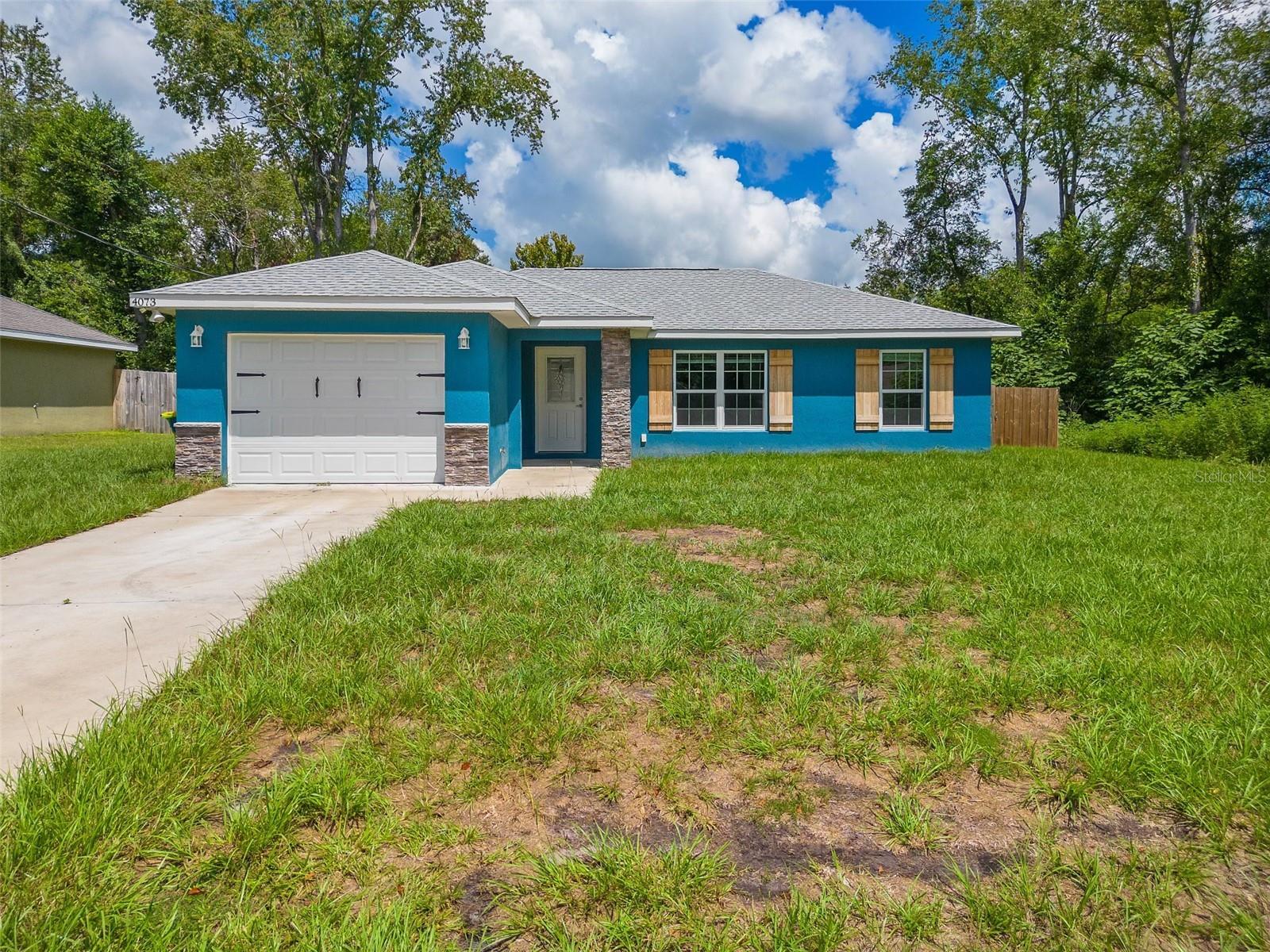 Property Photo:  4073 SE 138th Place  FL 34491 