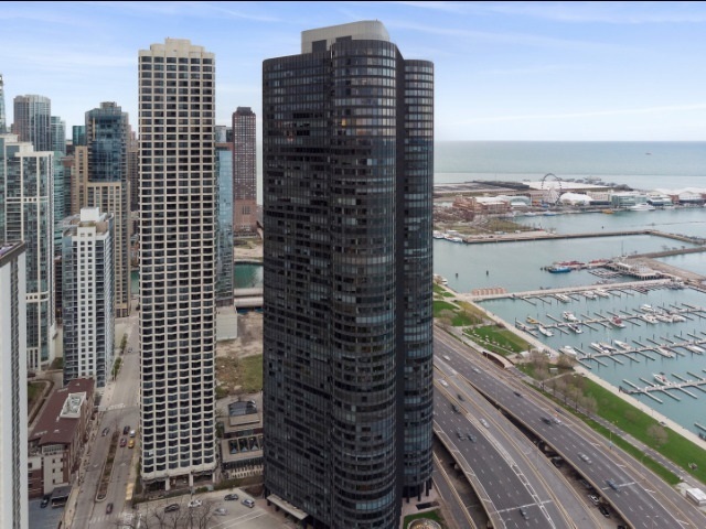 Property Photo:  155 N Harbor Drive 2302  IL 60601 