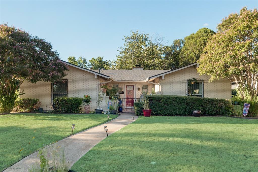 Property Photo:  11211 Pelican Drive  TX 75238 