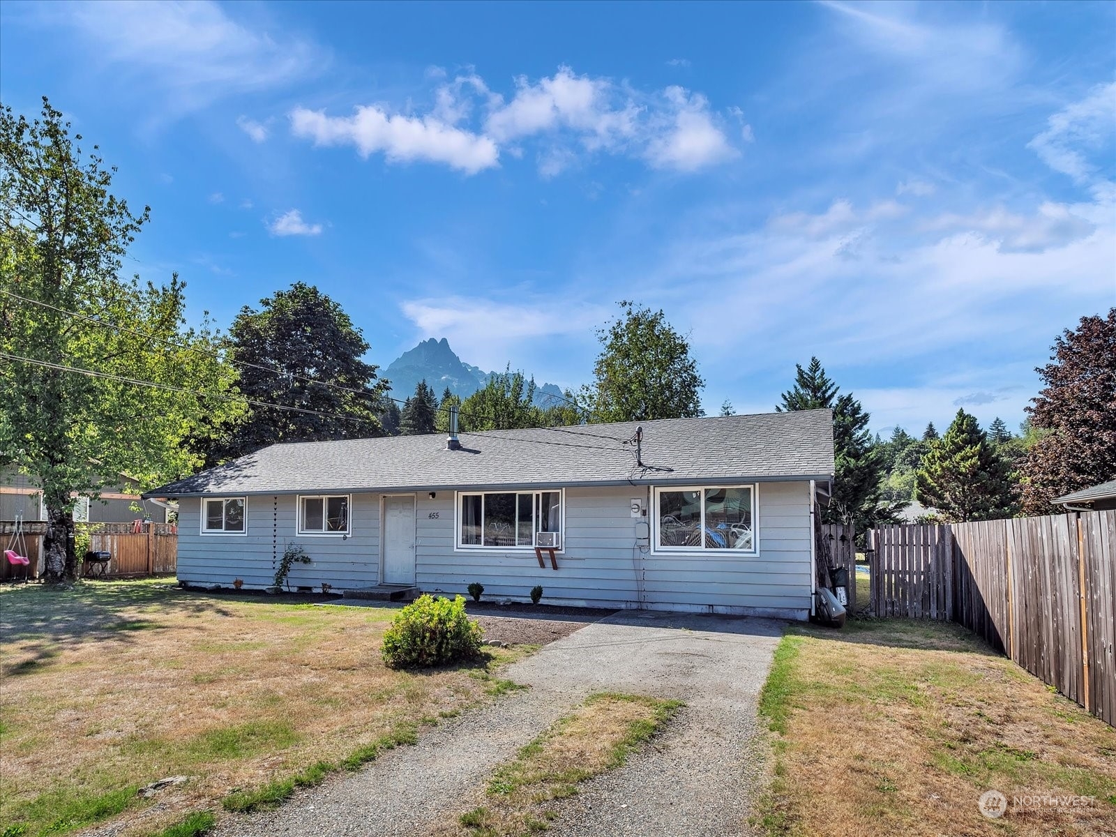 Property Photo:  455 Sauk Avenue  WA 98241 