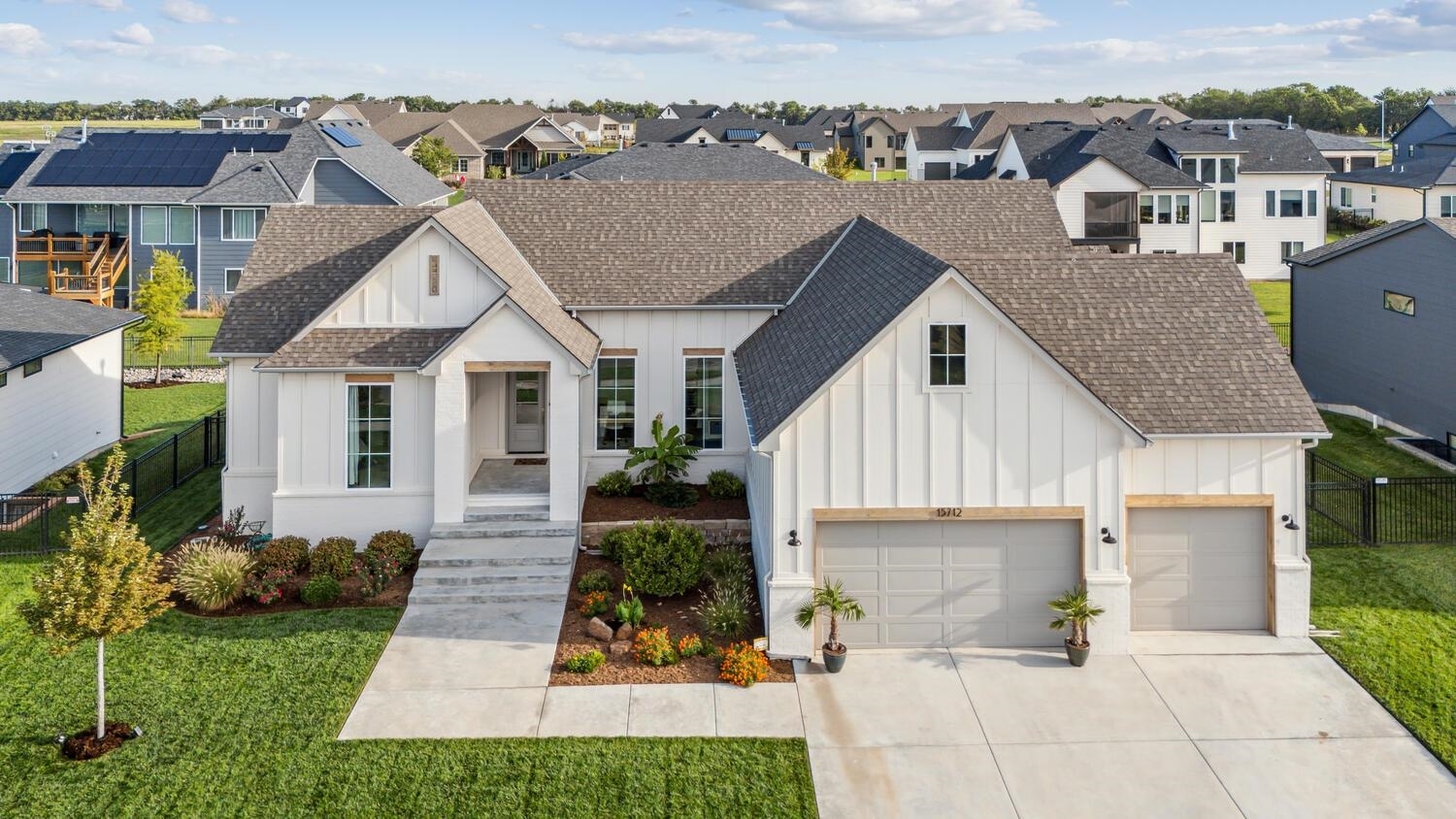 Property Photo: 15712 W Sheriac St KS 67052