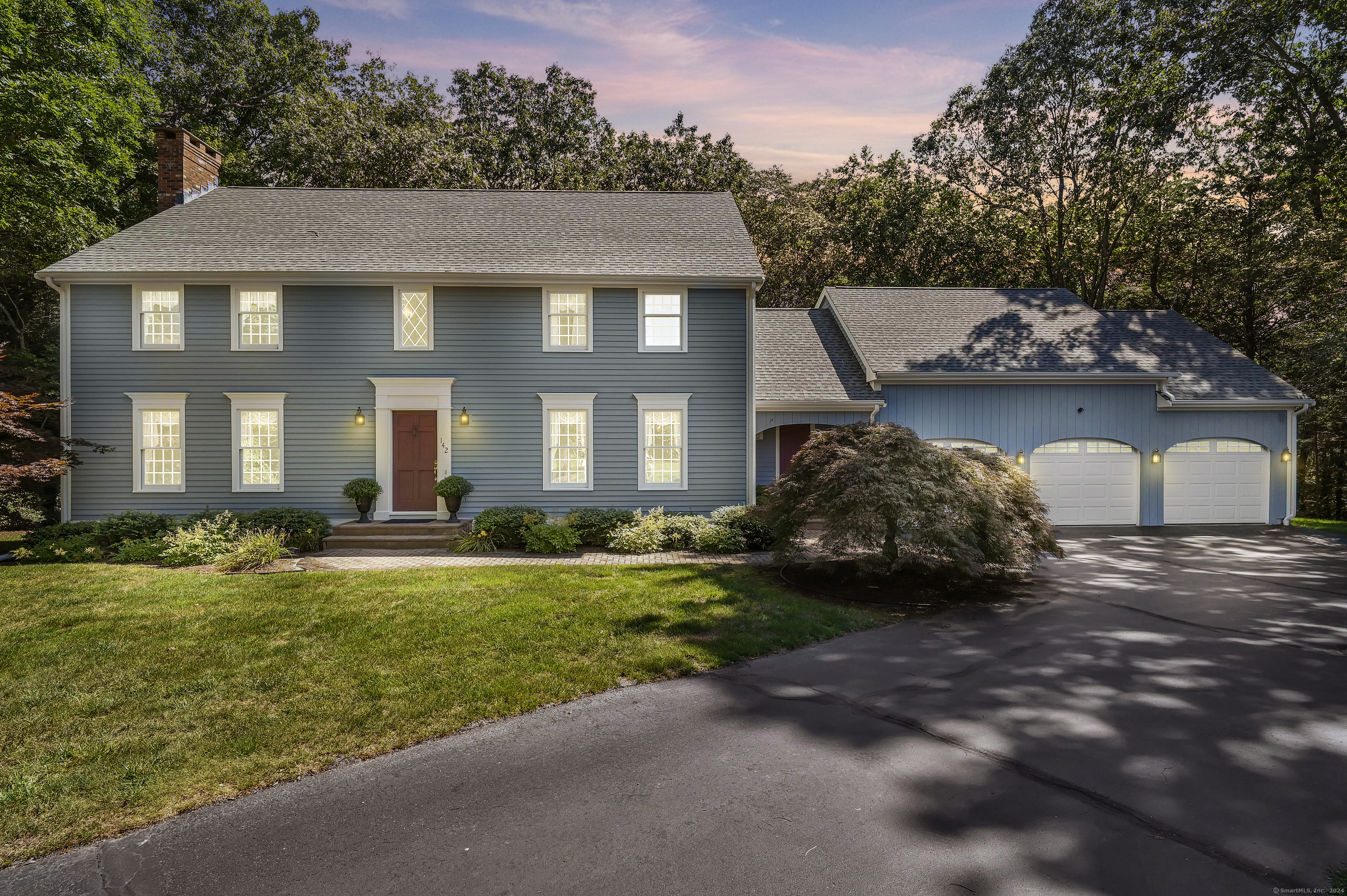 Property Photo:  142 Steep Hollow Drive  CT 06033 