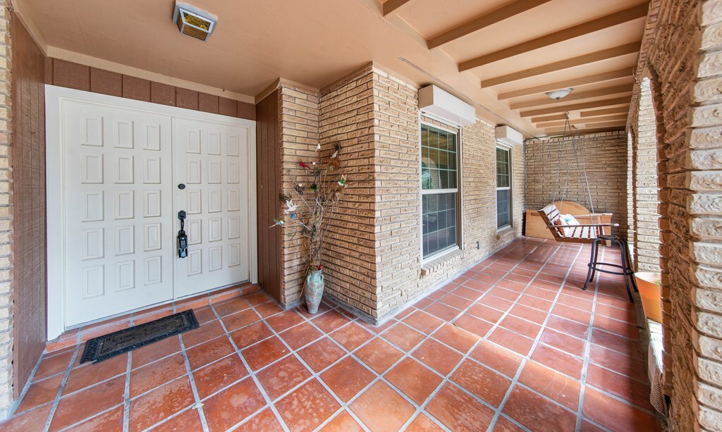 Property Photo:  206 E Resaca Dr  TX 78566 