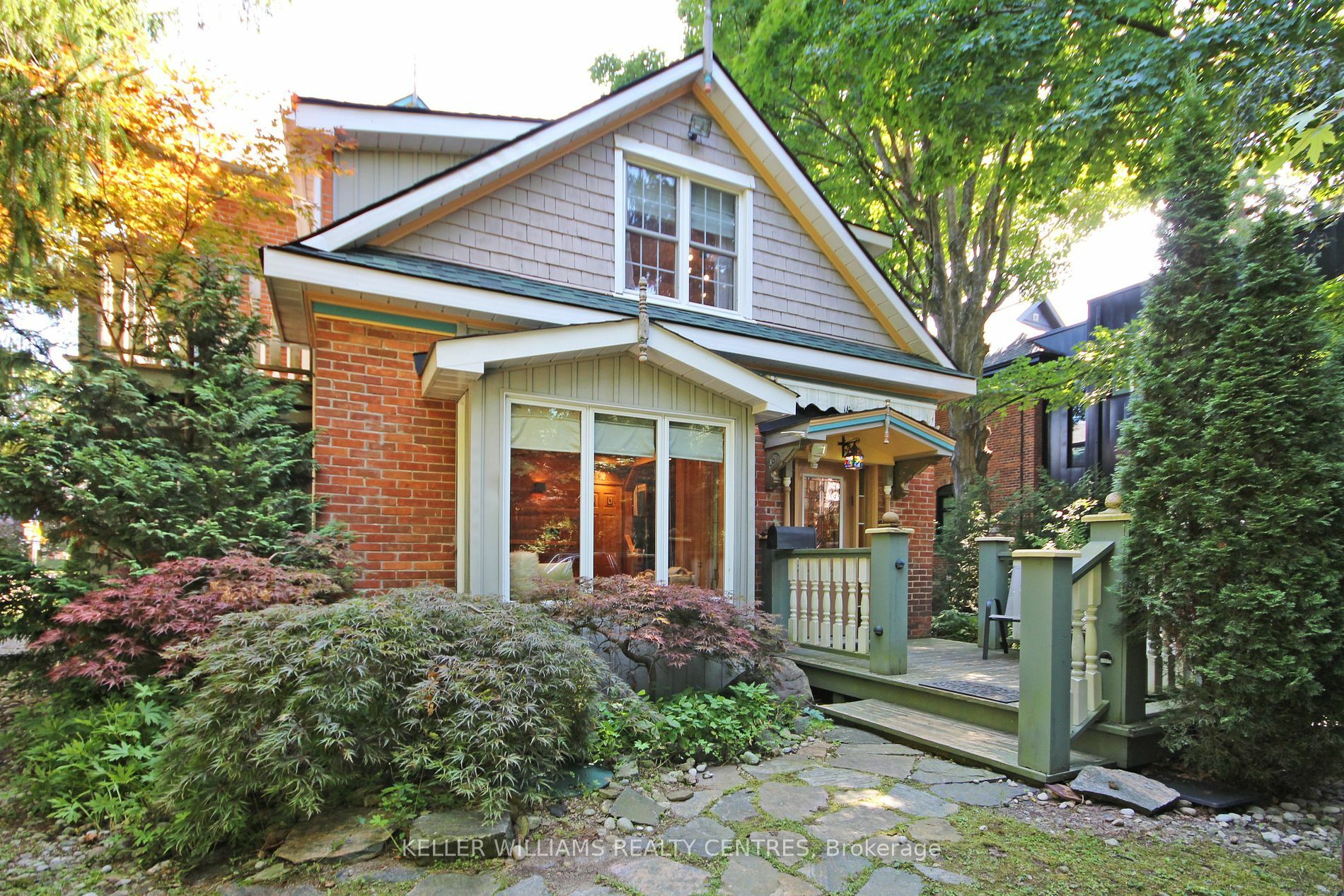 Property Photo:  220 Marsh St  ON N0H 1J0 