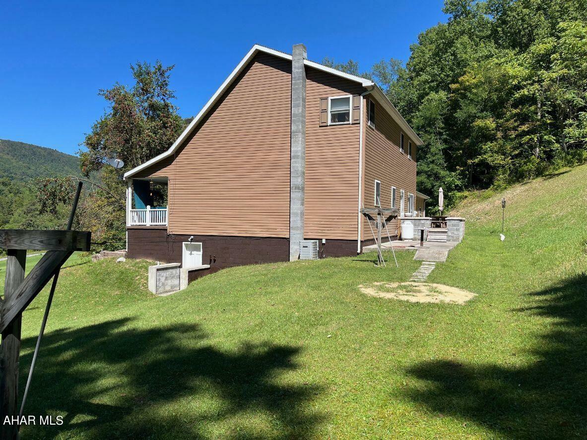 Property Photo:  4408 Black Valley Road  PA 15537 