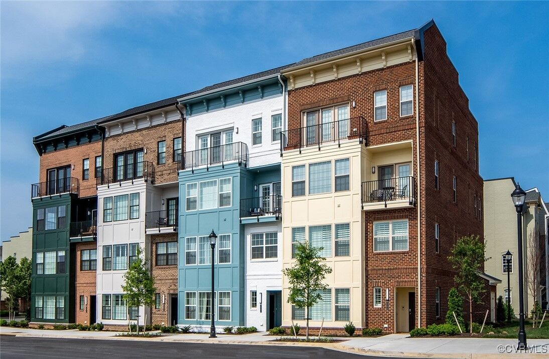Property Photo: 2111 W Libbie Lake Street B VA 23230