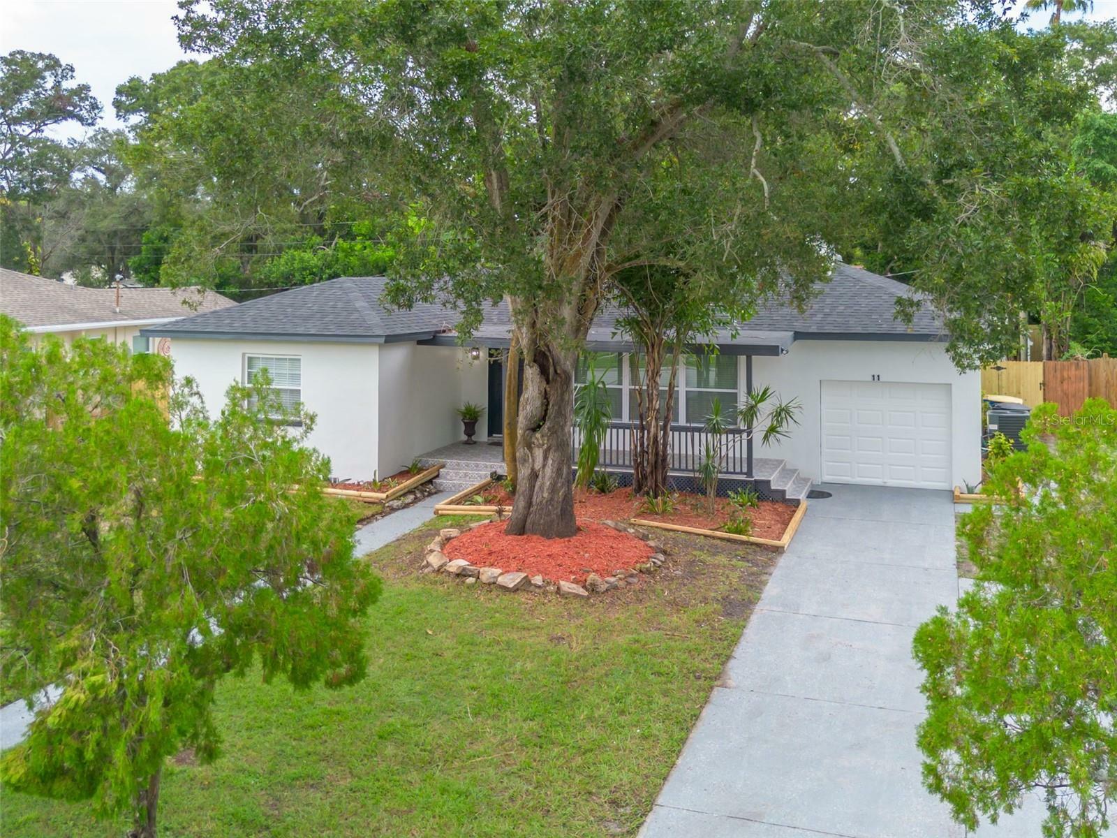 Property Photo:  11 S Duncan Avenue  FL 33755 