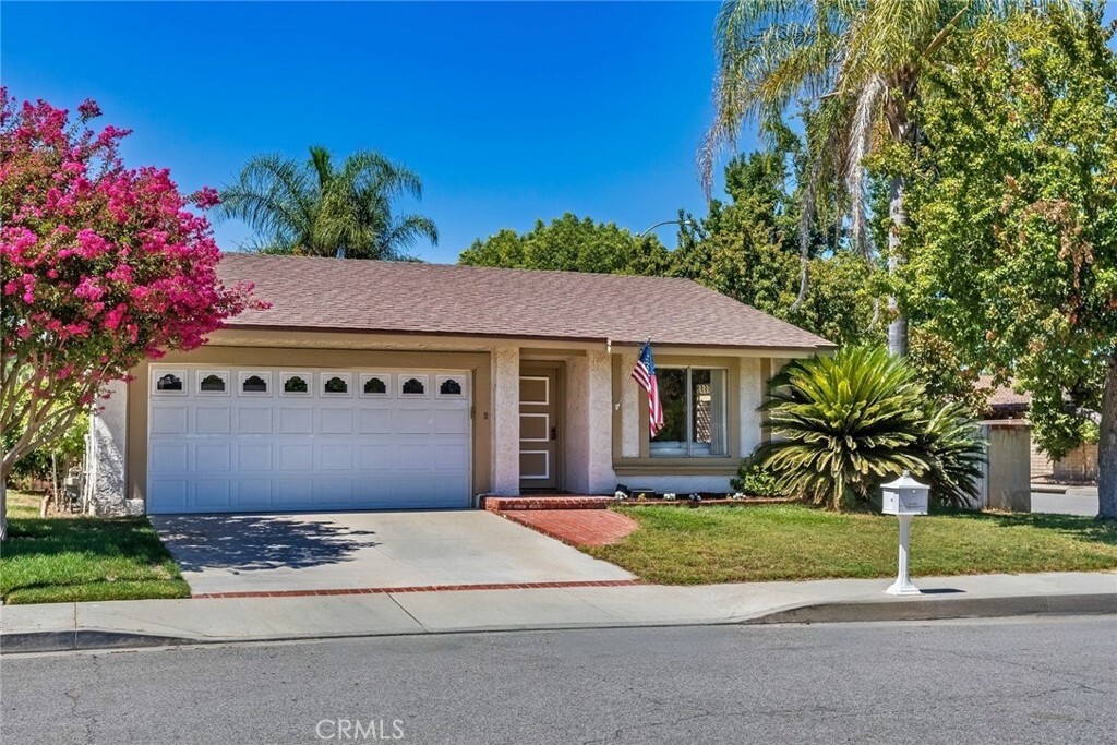 Property Photo: 25797 Rana Drive CA 91355