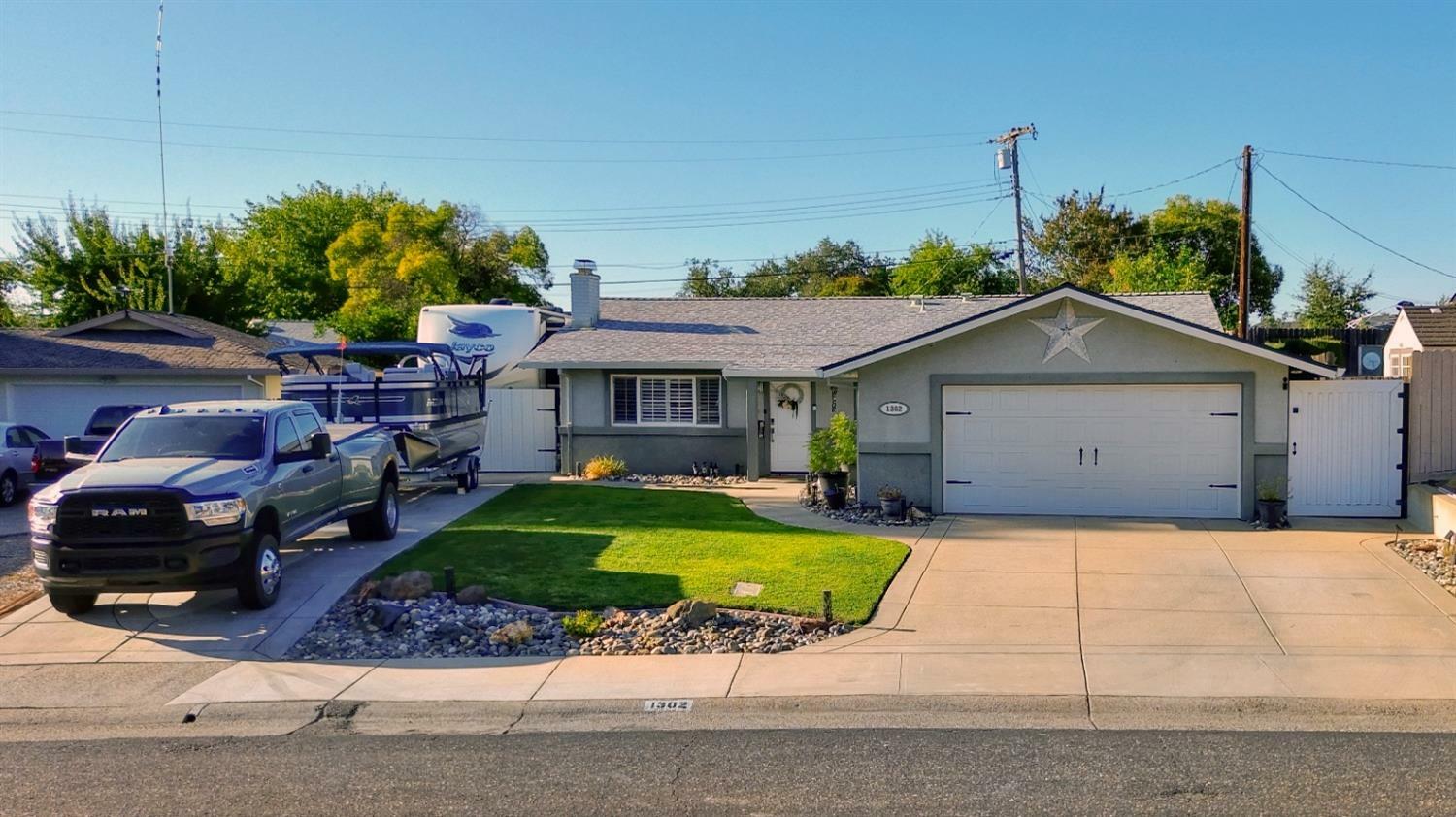 Property Photo:  1302 Susan Circle  CA 95661 