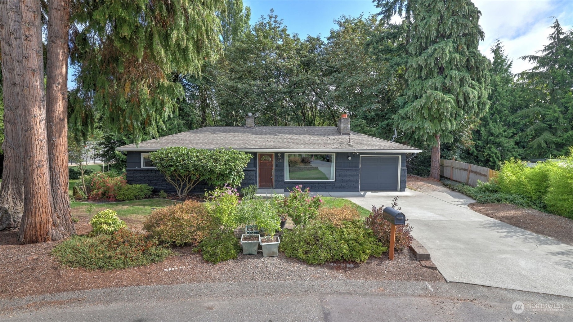 Property Photo:  11034 NE 18th Place  WA 98004 