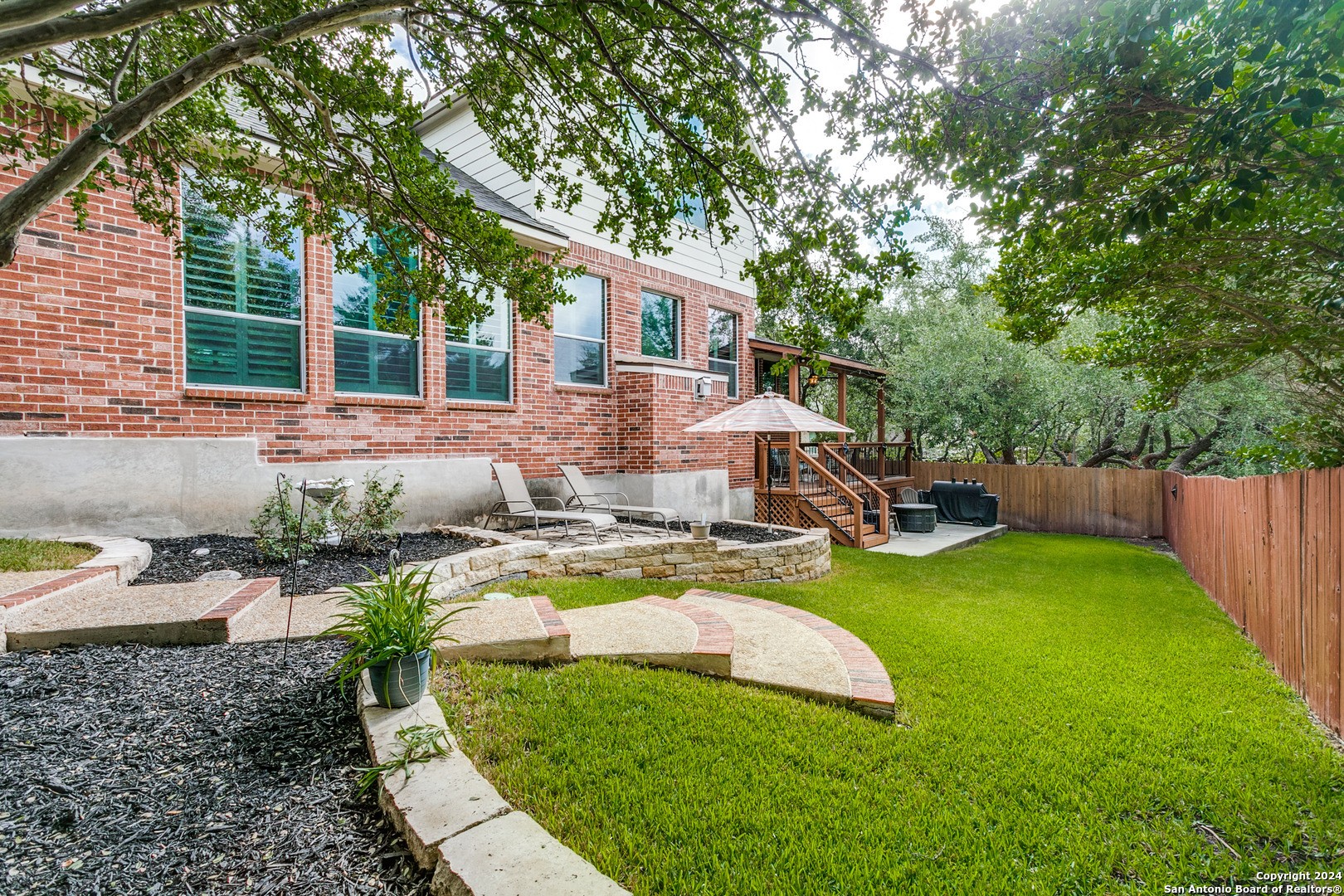 Property Photo:  410 Flintlock  TX 78260 