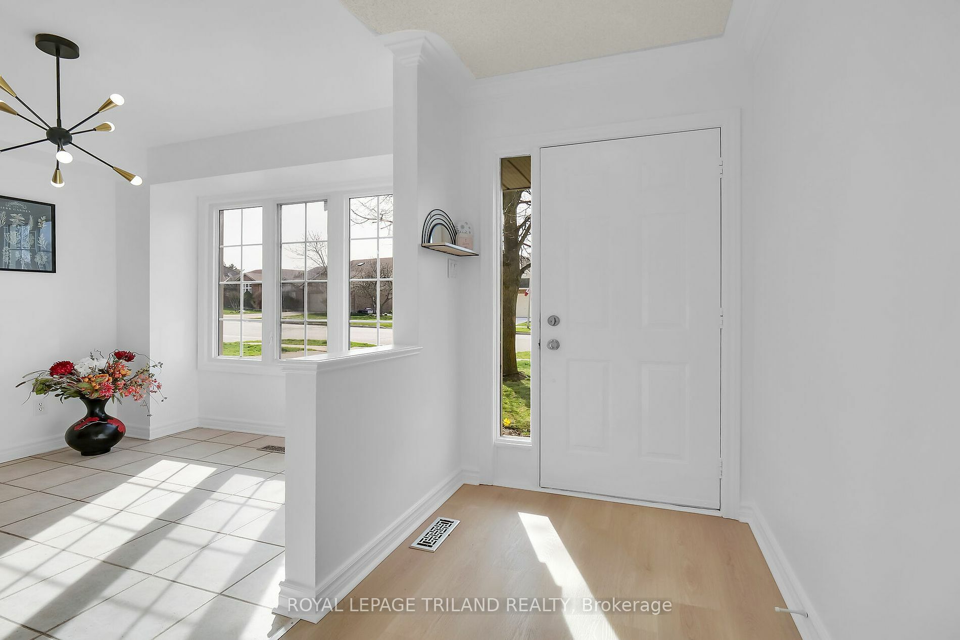 Property Photo:  410 Ambleside Dr 44  ON N6G 4Y3 