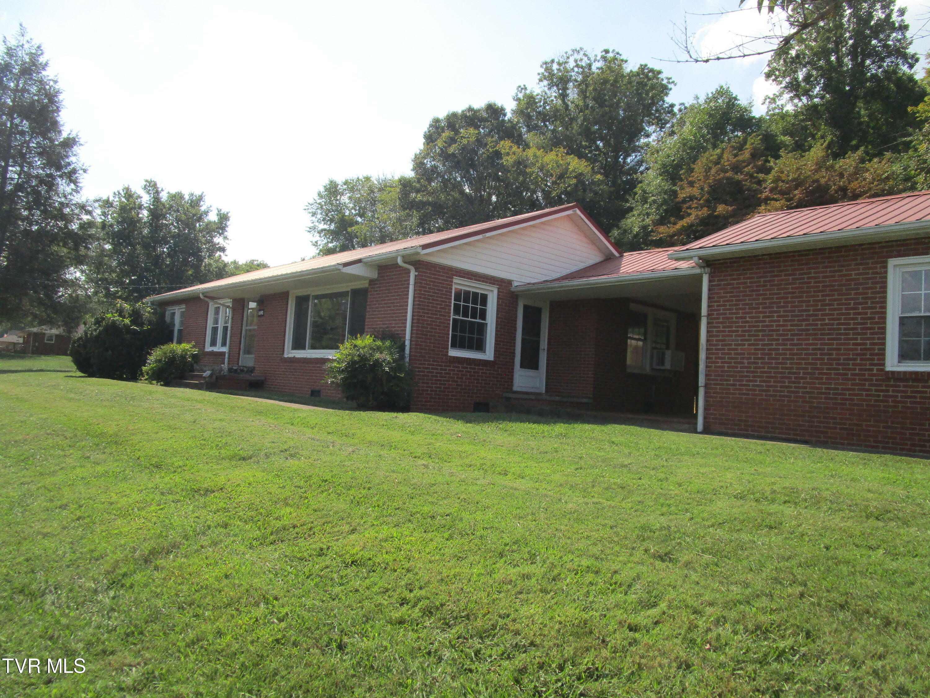 Property Photo:  1142 Jackson Hollow Road  TN 37663 