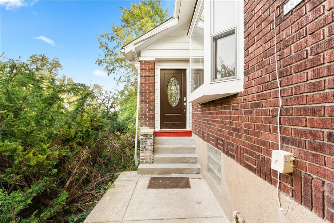 Property Photo:  4830 Stanton Ave  PA 15201 