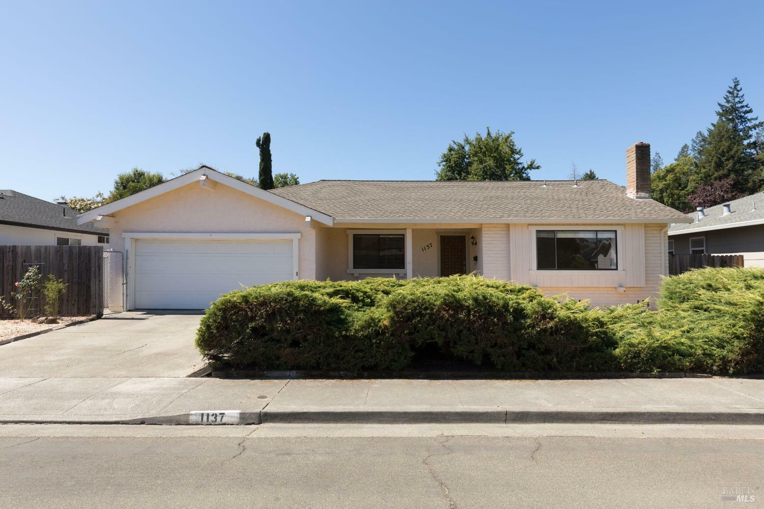 Property Photo:  1137 Sunnyslope Drive  CA 95404 