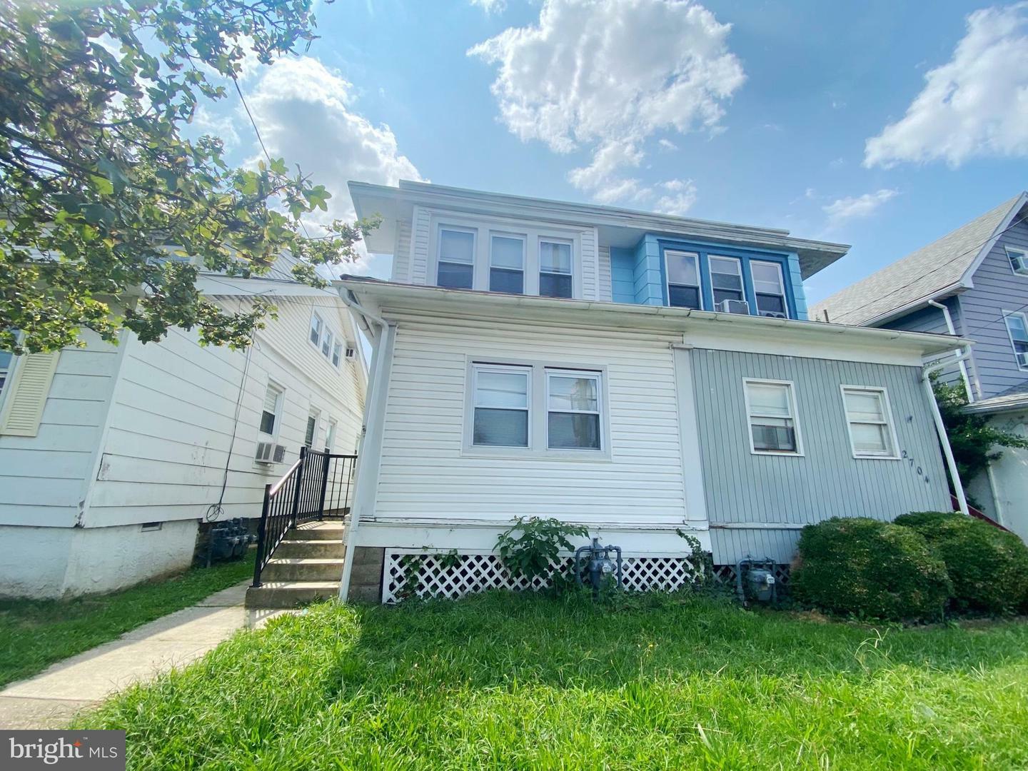 Property Photo:  2702 Edgmont Avenue  PA 19015 