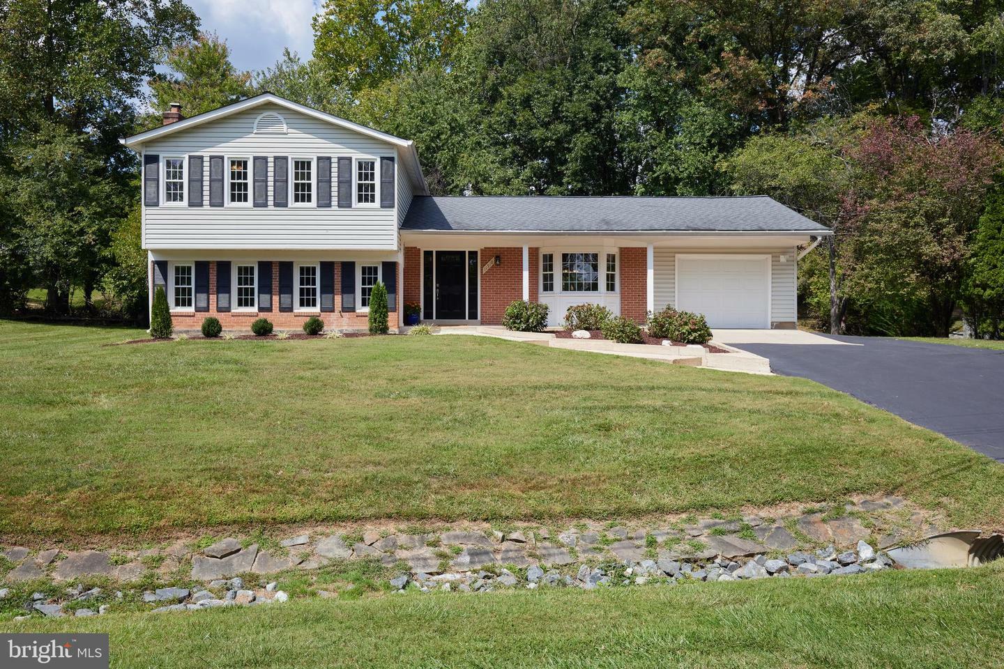 Property Photo:  11510 Karen Drive  MD 20854 