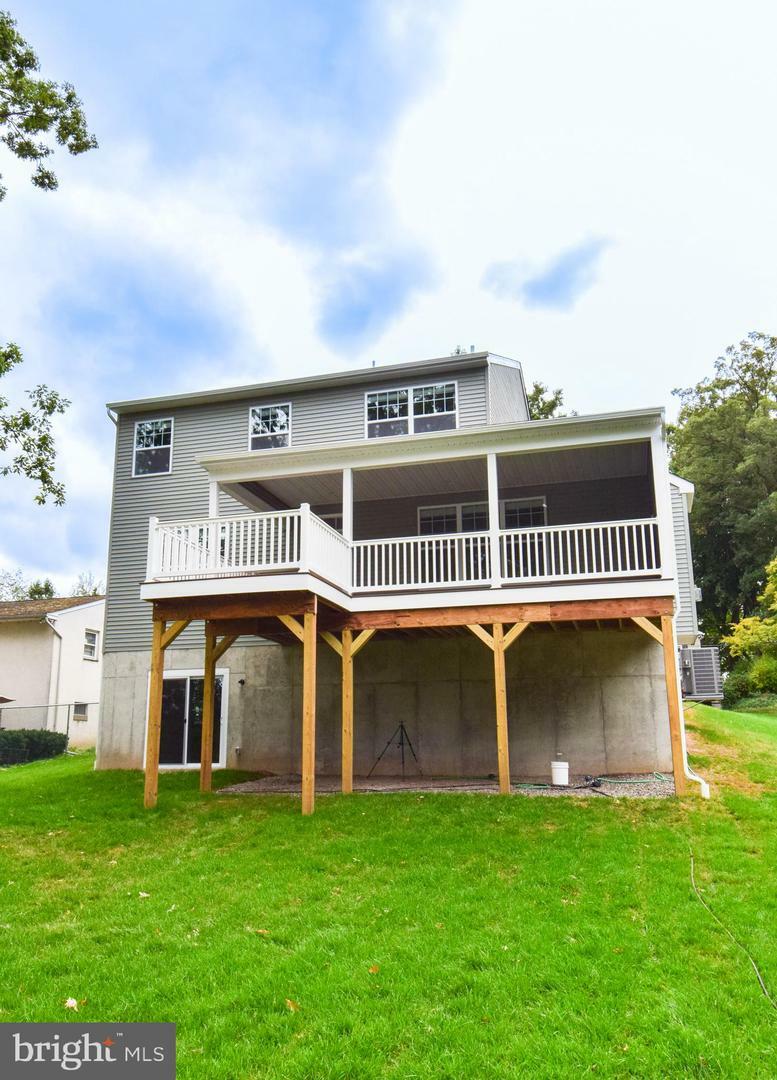 Property Photo:  842 Fernhill Road  PA 19038 