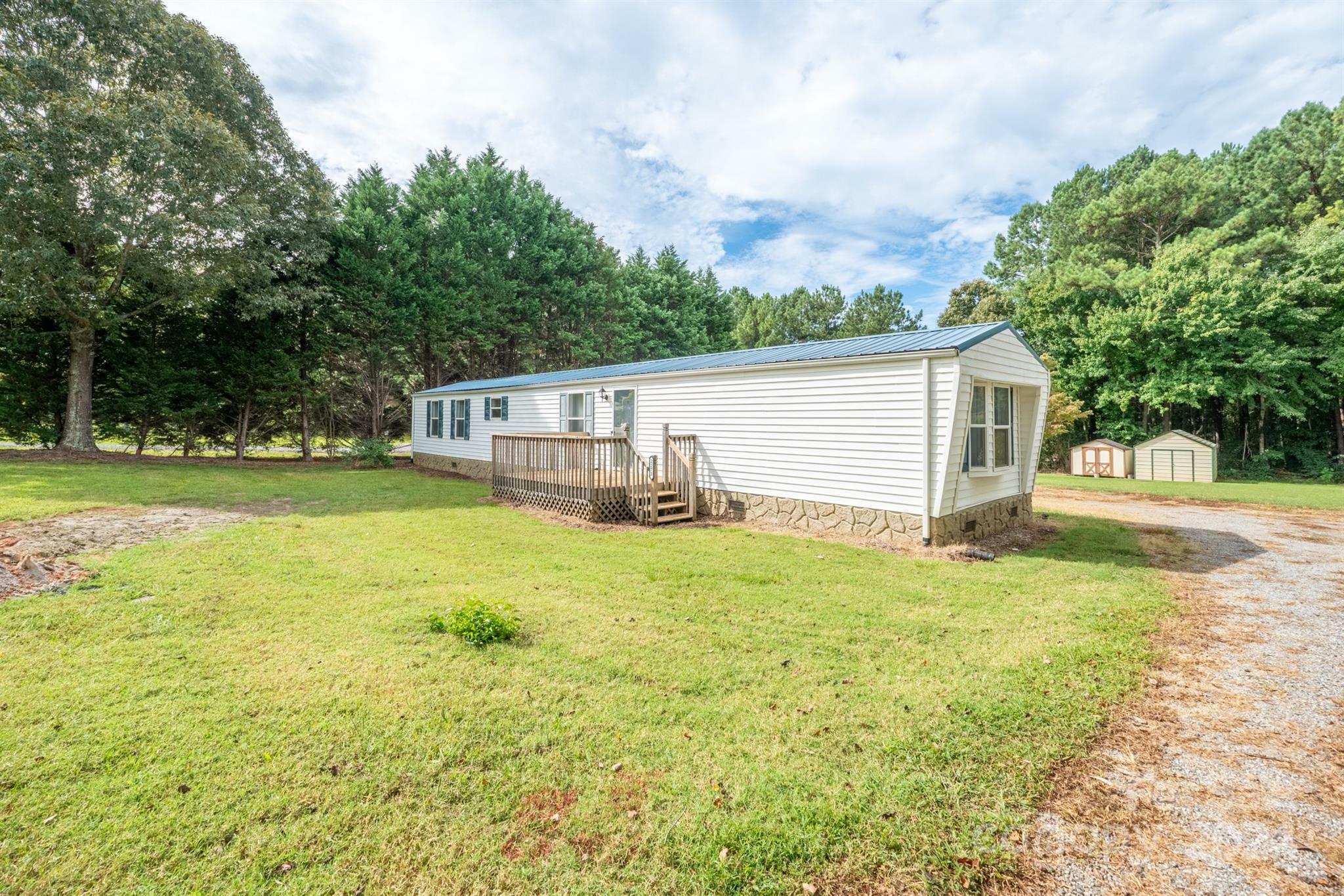 Property Photo:  2273 Sigmon Dairy Road  NC 28658 