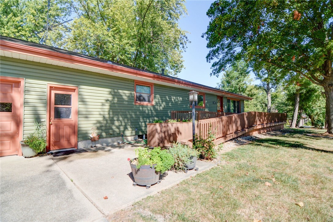 Property Photo:  3215 Greenlake Drive  IL 62521 