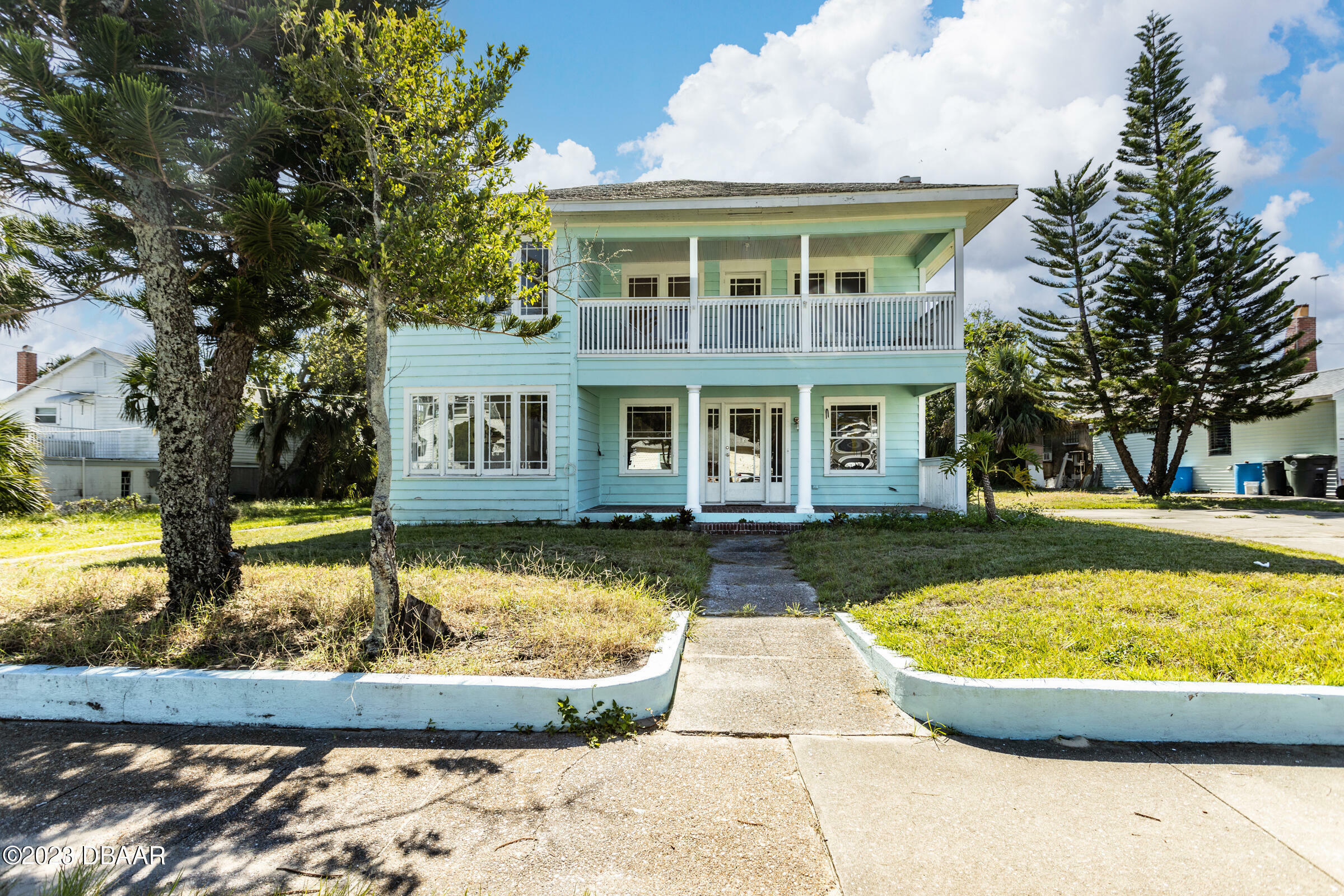 Property Photo:  408 Ora Street  FL 32118 