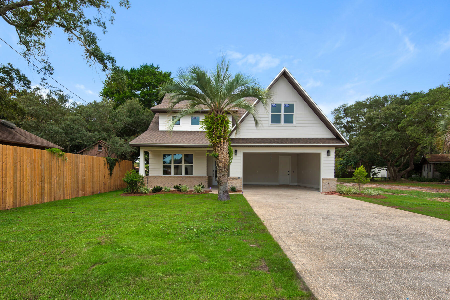 Property Photo:  601 Third Avenue  FL 32541 