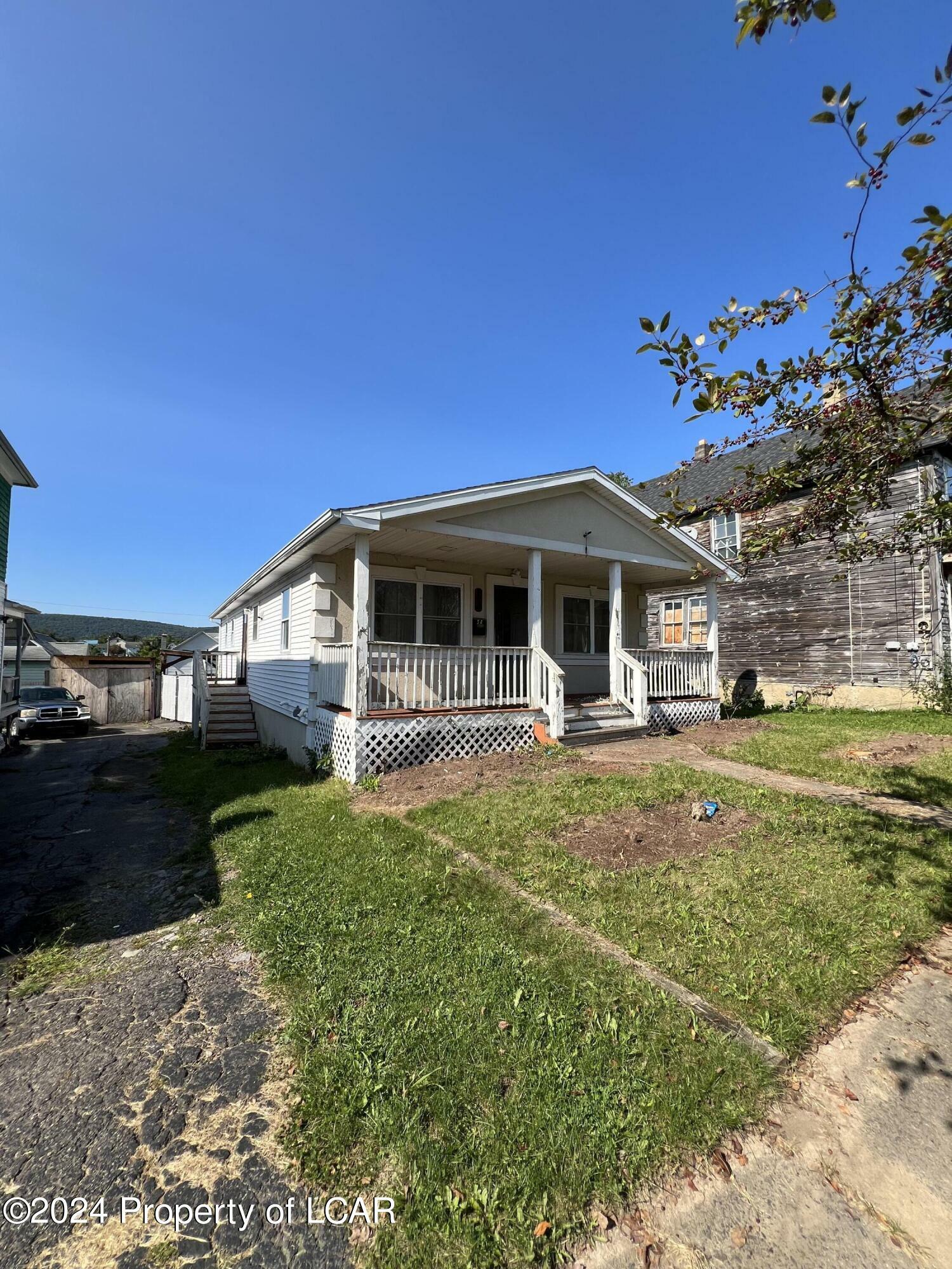 Property Photo:  126 Ridge Street  PA 18634 