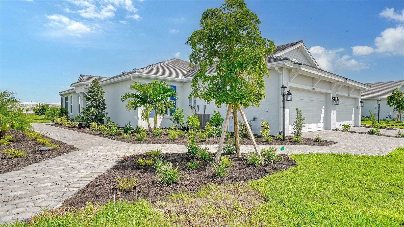 Property Photo:  16231 San Donato Place  FL 34211 